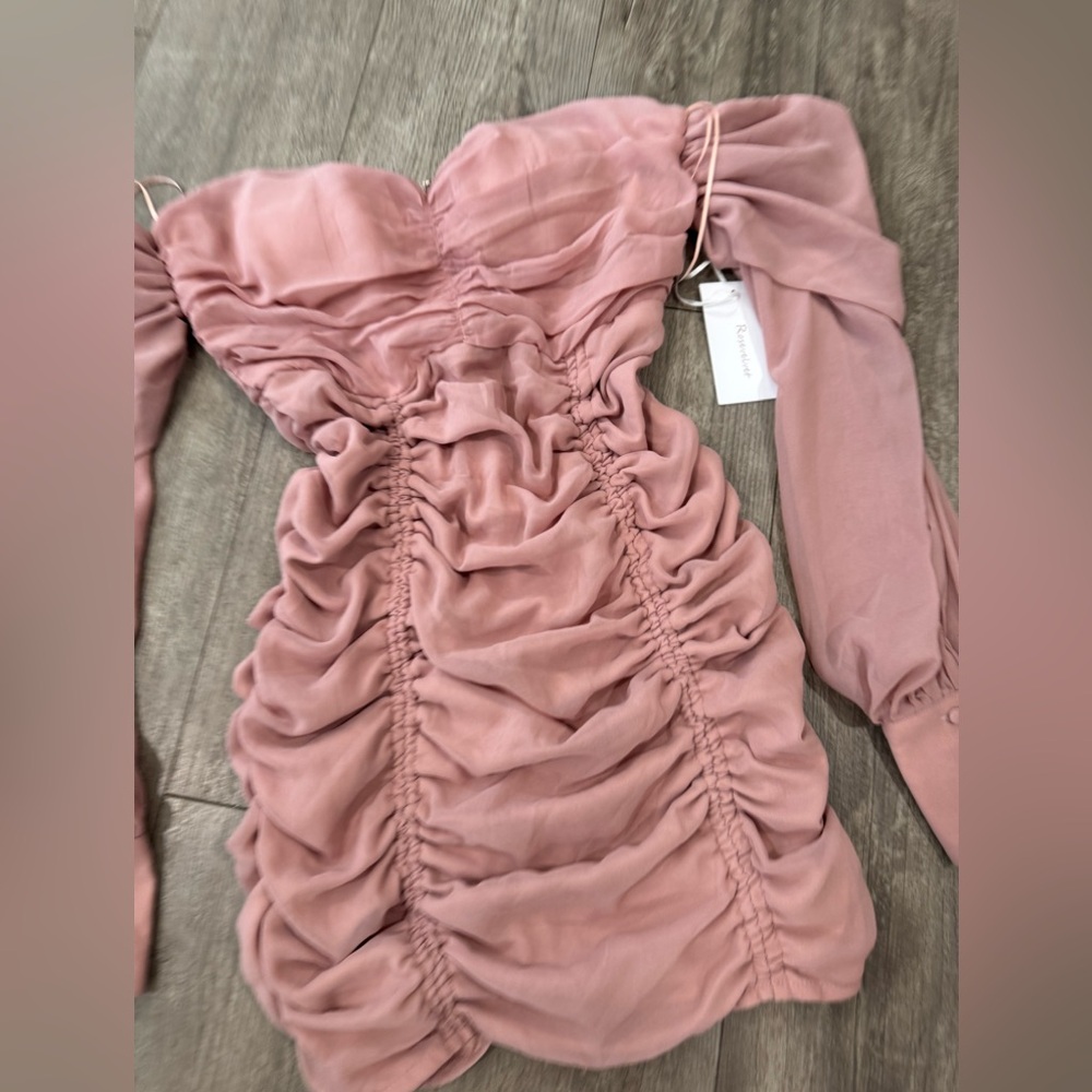 🍒BUNDLE 2 ITEMS FOR $8✨

🌸BOUTIQUE chiffon mini dress ✨ - Picture 9 of 11